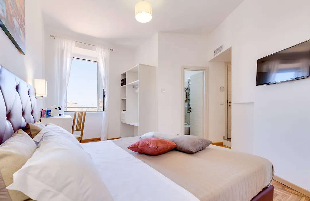 Dolce Luxury Rooms-1